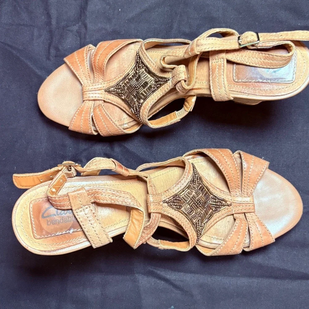Clarks Bendables Tan Leather Beaded Cork Wedge Sandals Womens‎ 8.5M